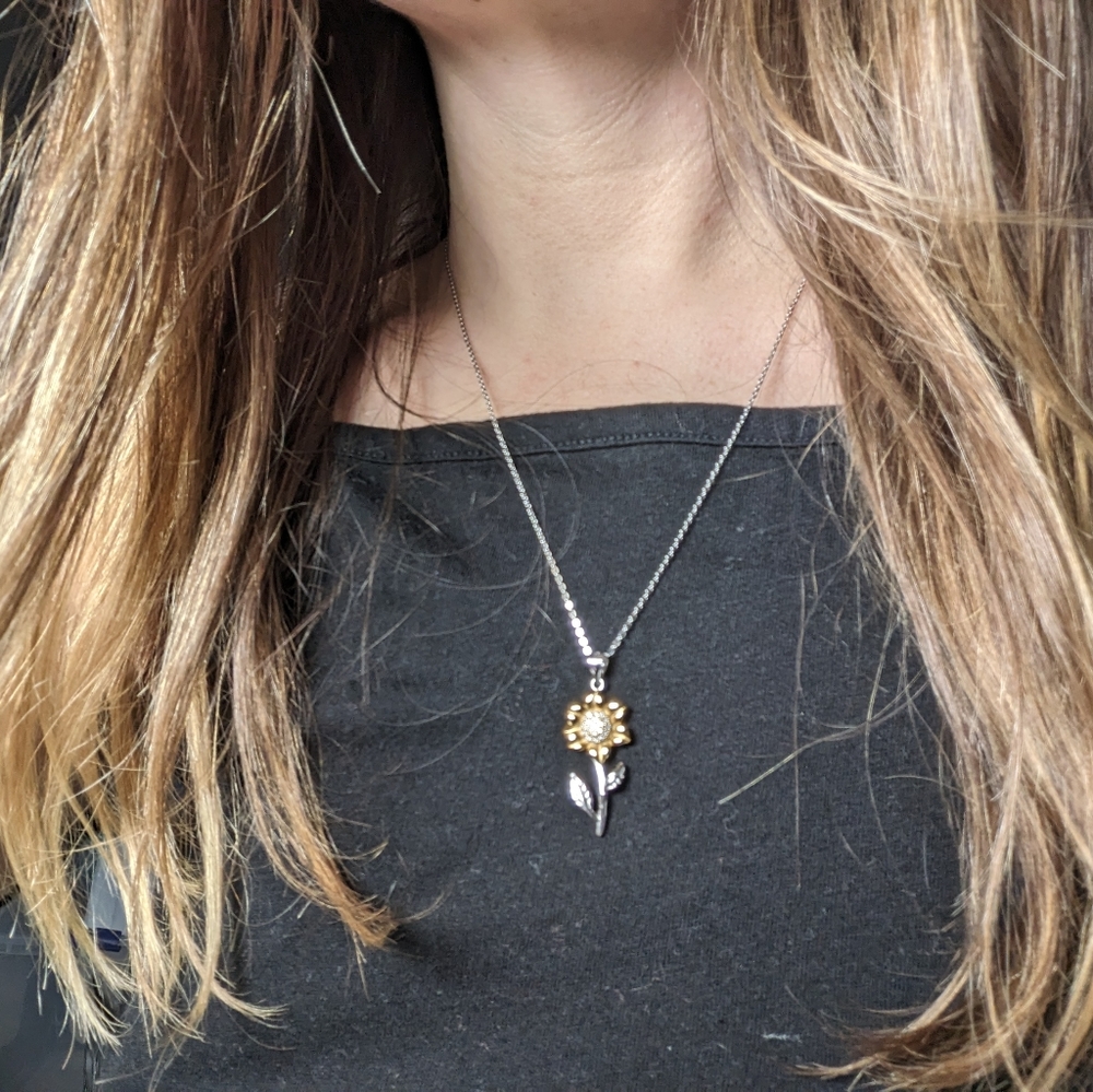 Aphrodite's Sunflower Necklace